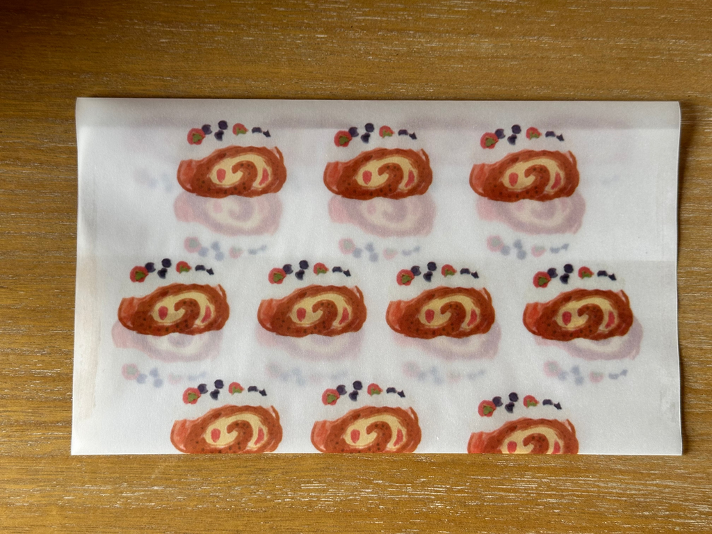 envelope: blueberry and strawberry cake