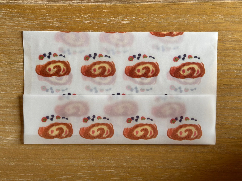 envelope: blueberry and strawberry cake