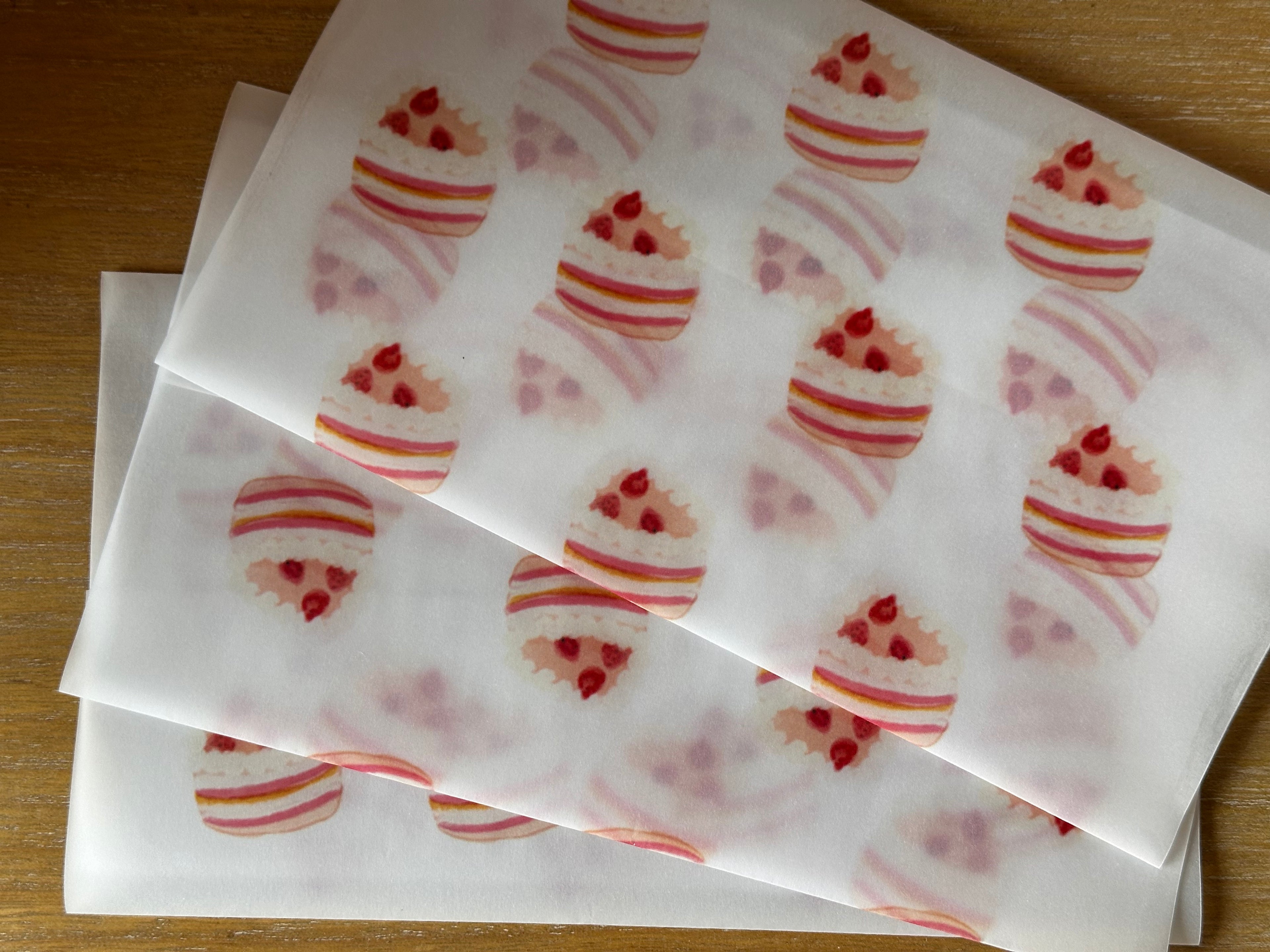 envelope: cream and strawberry cake